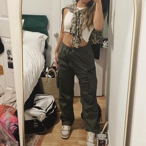 H&M baggy olive cargo pants with drawstrings
